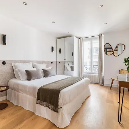 Imhost 7 -cosy Batignolles/galerie Lafayette Apartment *