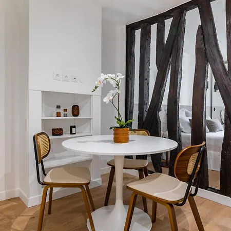 Imhost 7 -cosy Batignolles/galerie Lafayette Apartment Paris